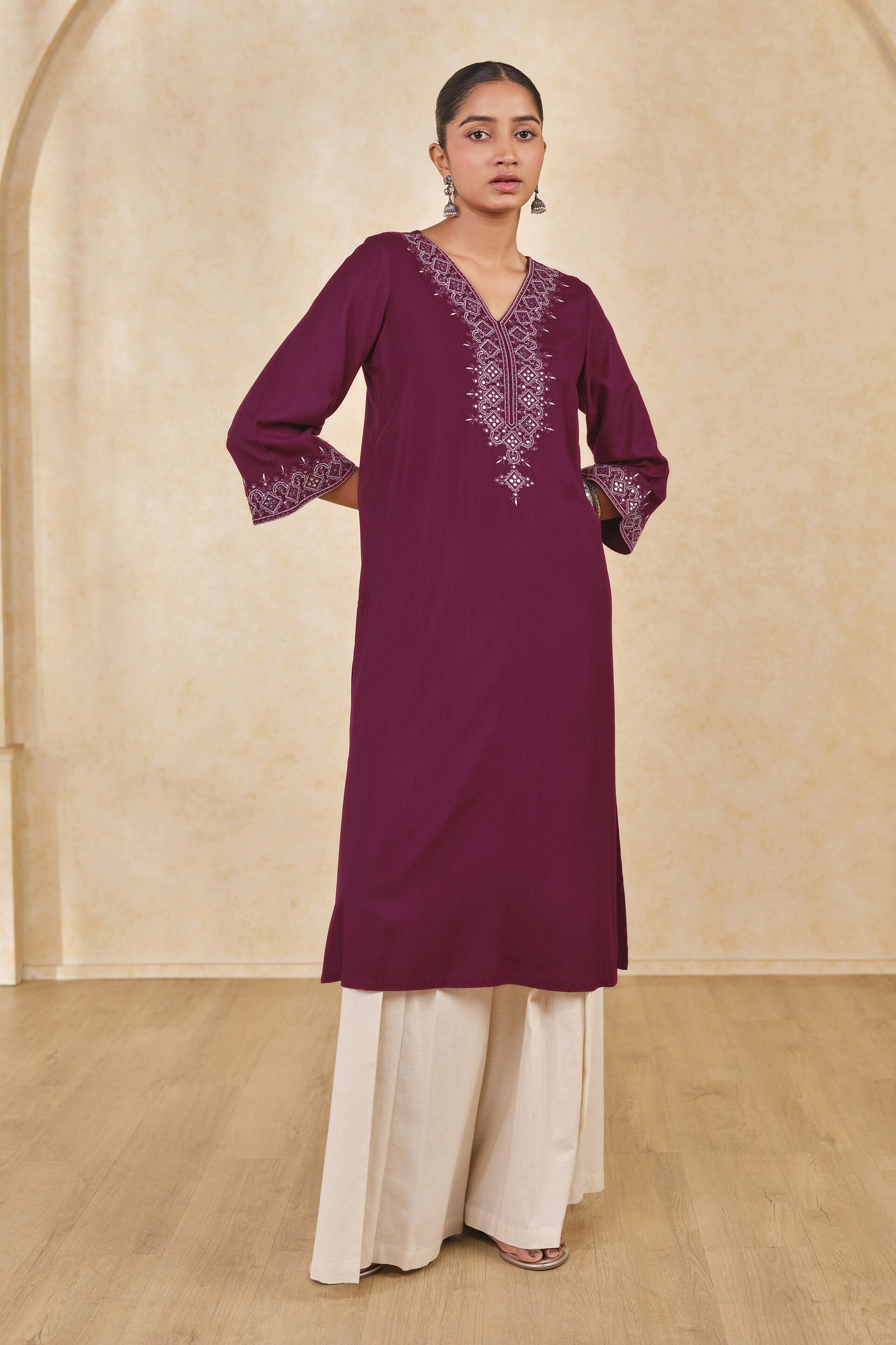 The Sajni Kurta, Wine, image 2